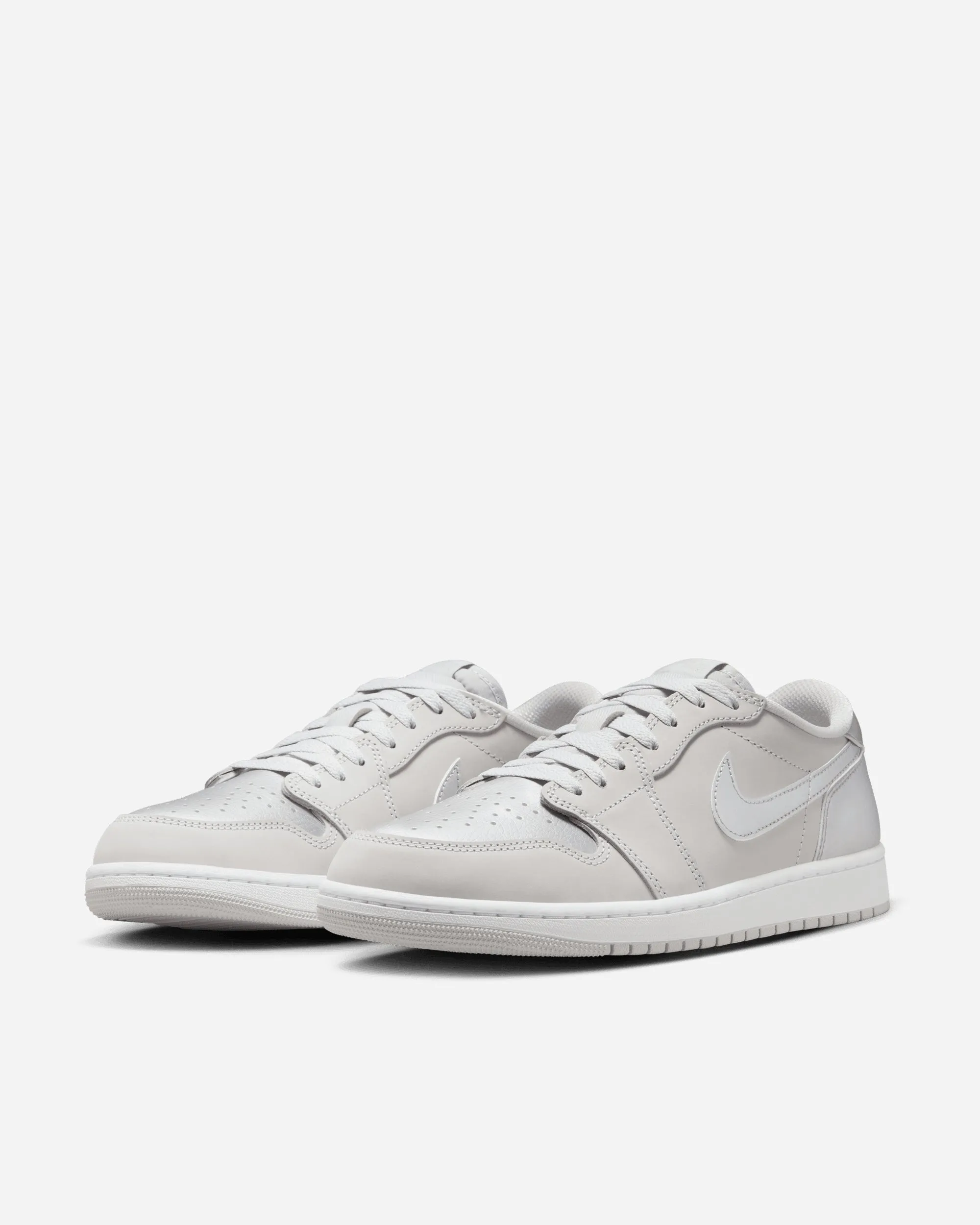 Air Jordan 1 Retro Low 'Metallic Silver'