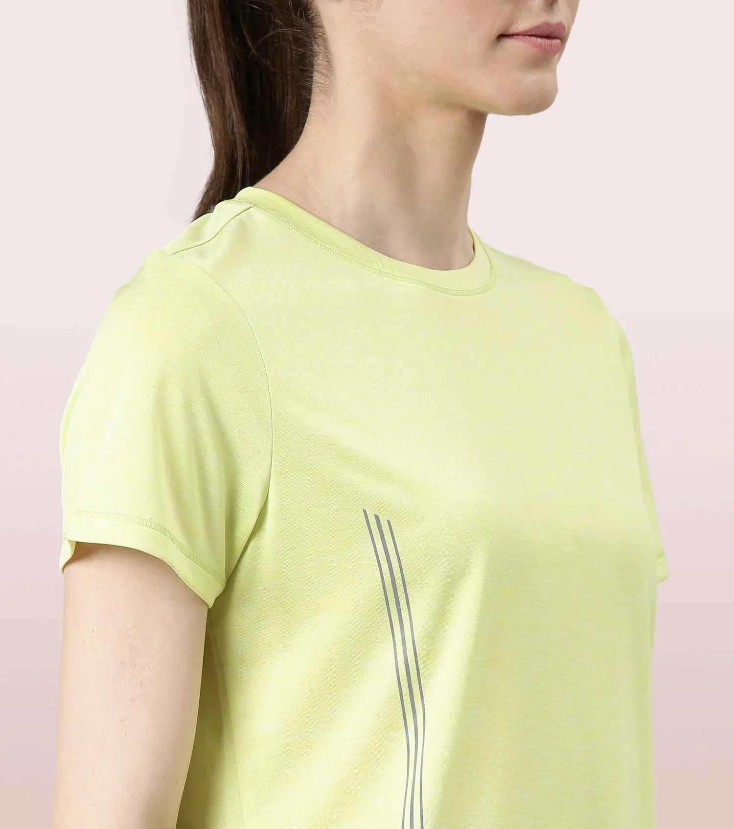 Athleisure- A309
BASIC WORKOUT CREW TEE | DRY FIT CREW NECK ACTIVEWEAR TEE
RELAXED FIT | REGULAR LENGTH