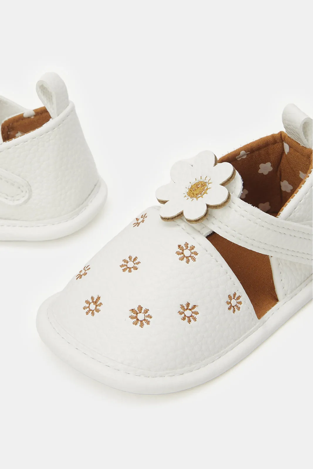 Baby White Floral Pram Shoes