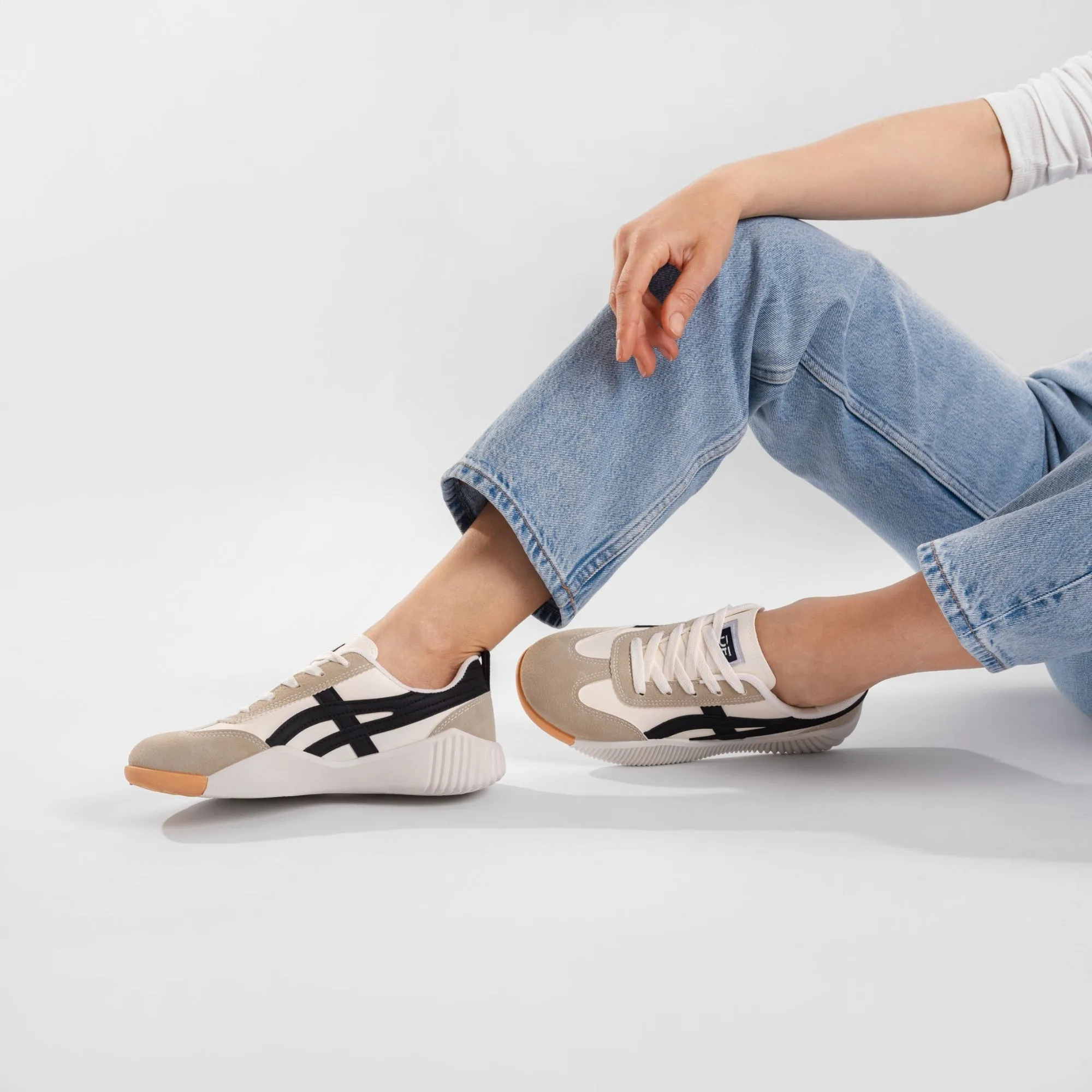 Elin | Vintage Sneakers