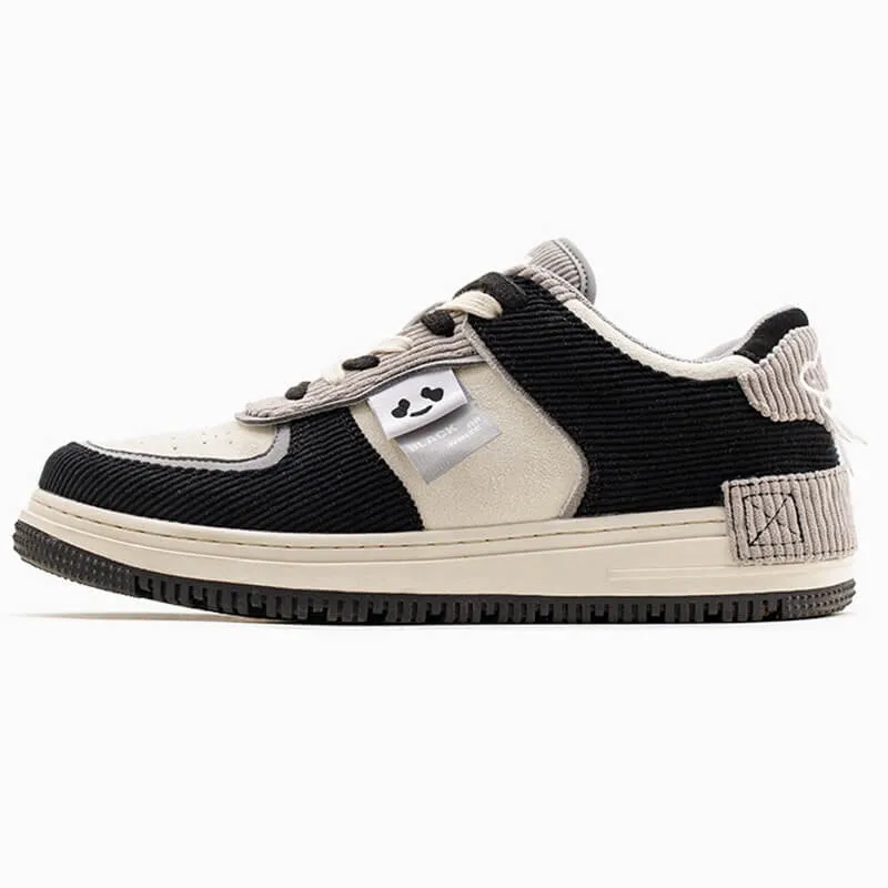 Low top black and white Panda Retro Sneakers