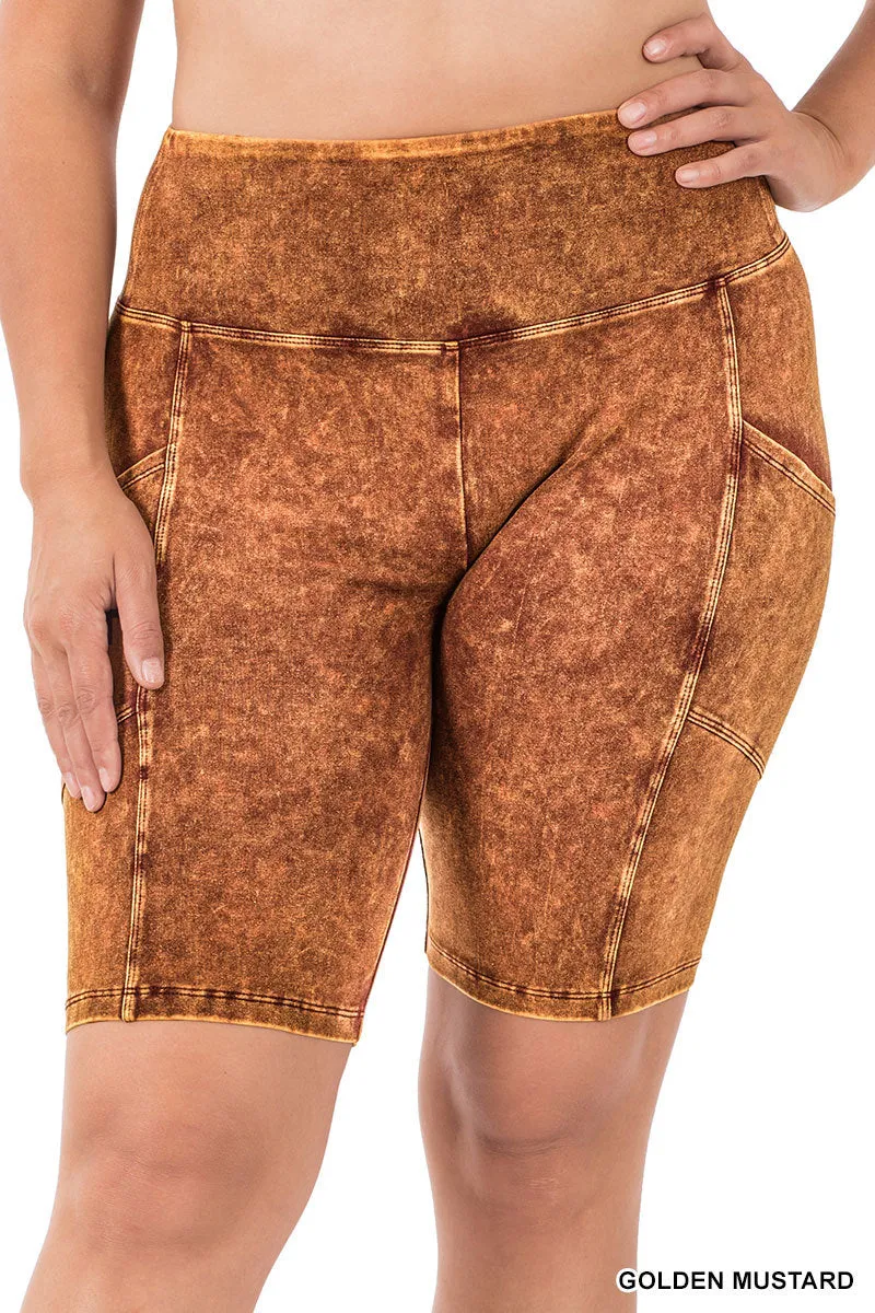 Mineral Wash Biker Short Golden