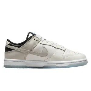 Nike Dunk Low SE (Womens)