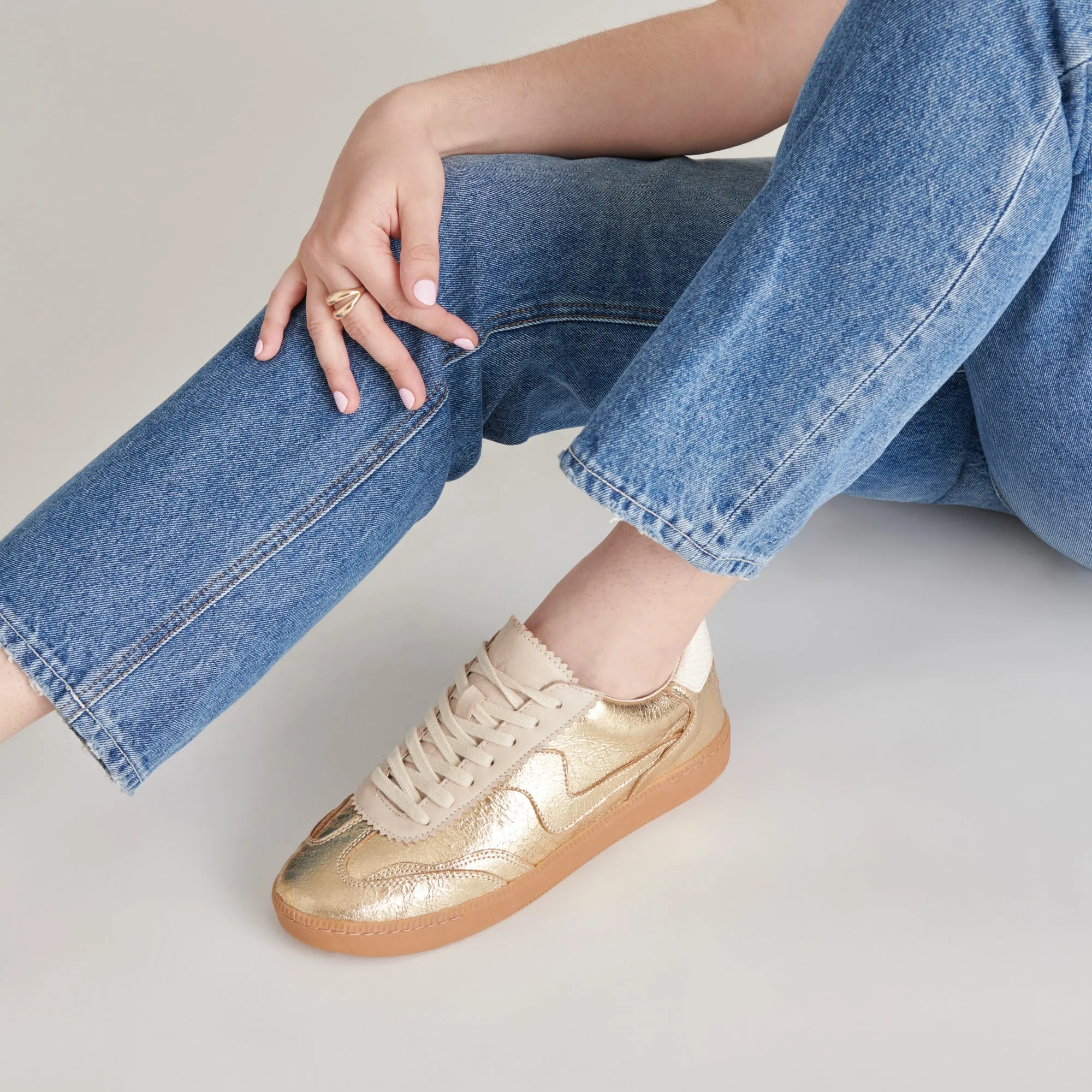 NOTICE SNEAKERS GOLD DISTRESSED LEATHER