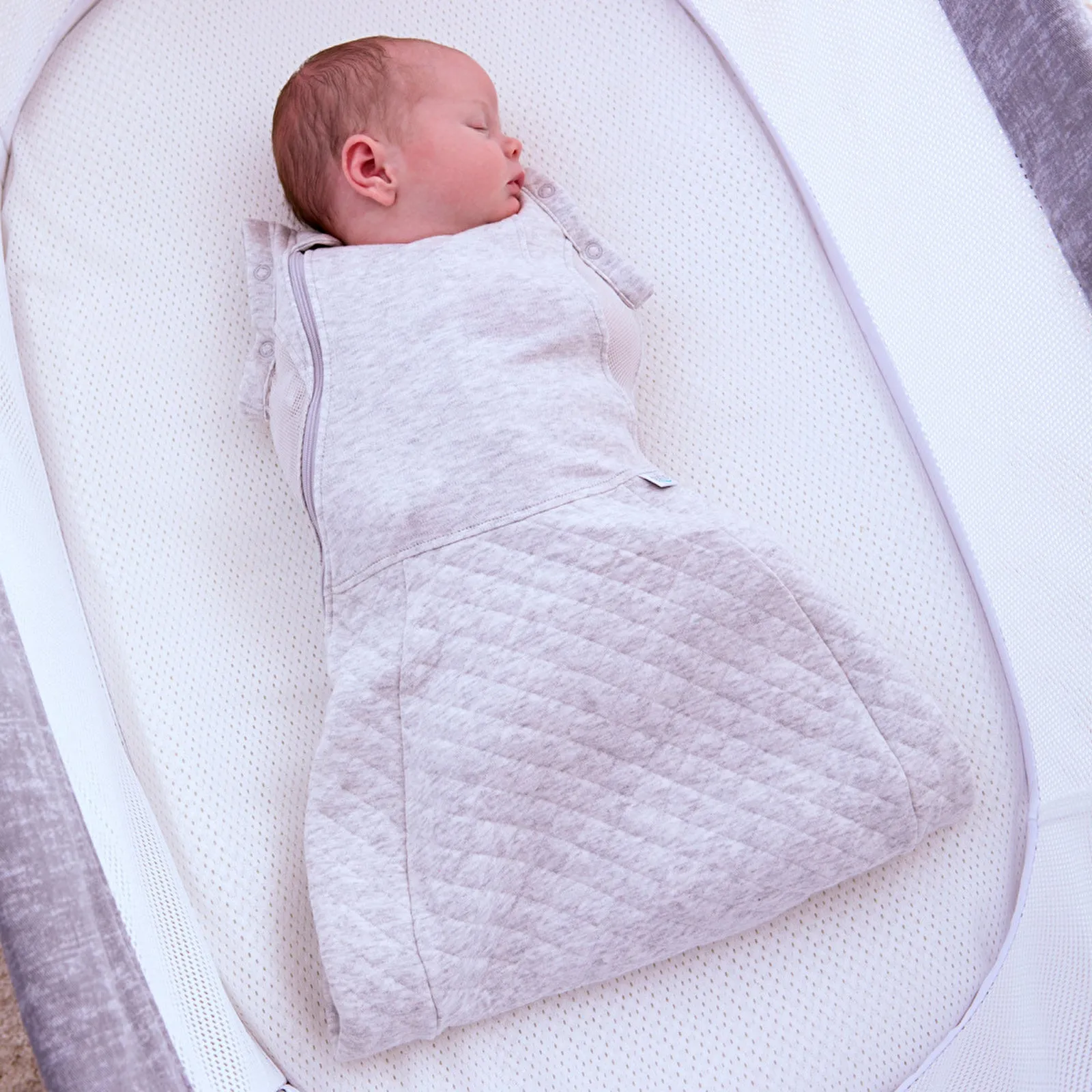 Purflo Swaddle To Sleep Bag 0-4m 2.5 Tog - Minimal Grey