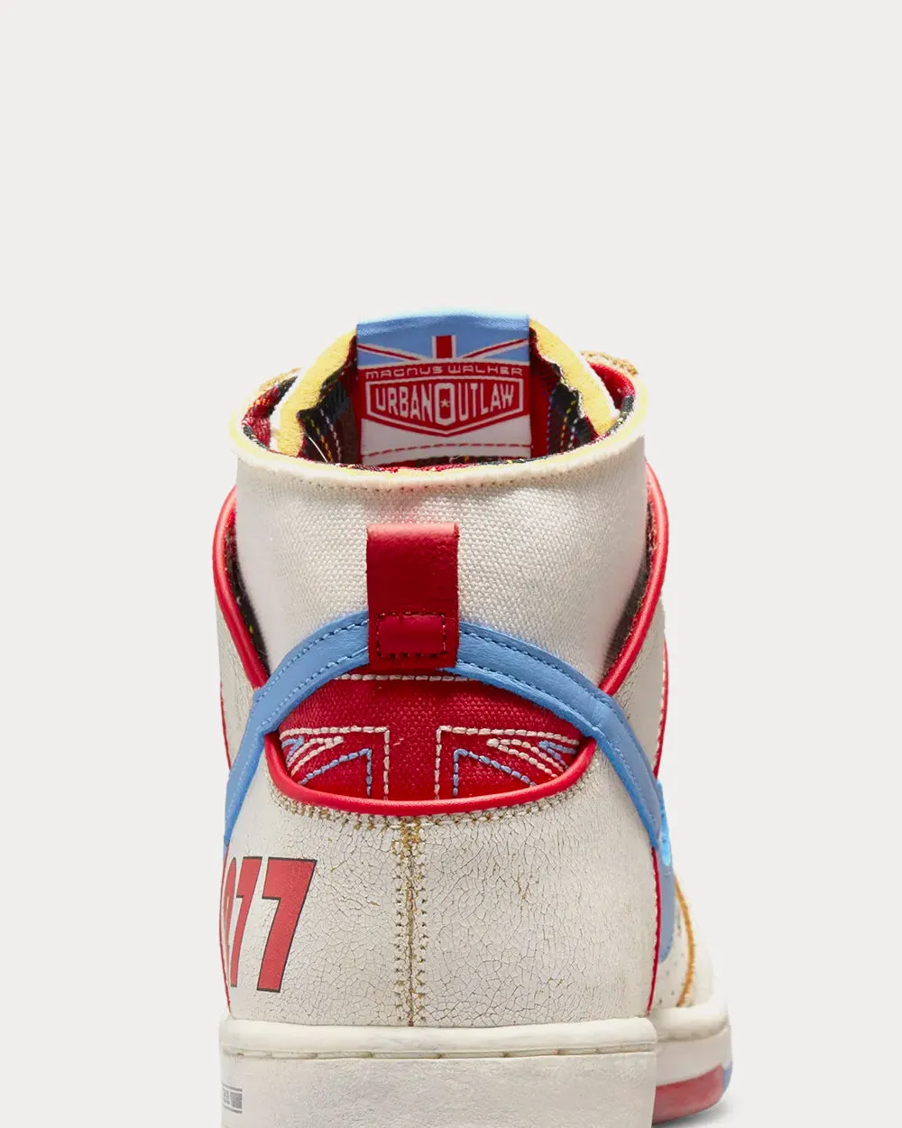 SB Dunk High Pro Ishod Wair x Magnus Walker High Top Sneakers