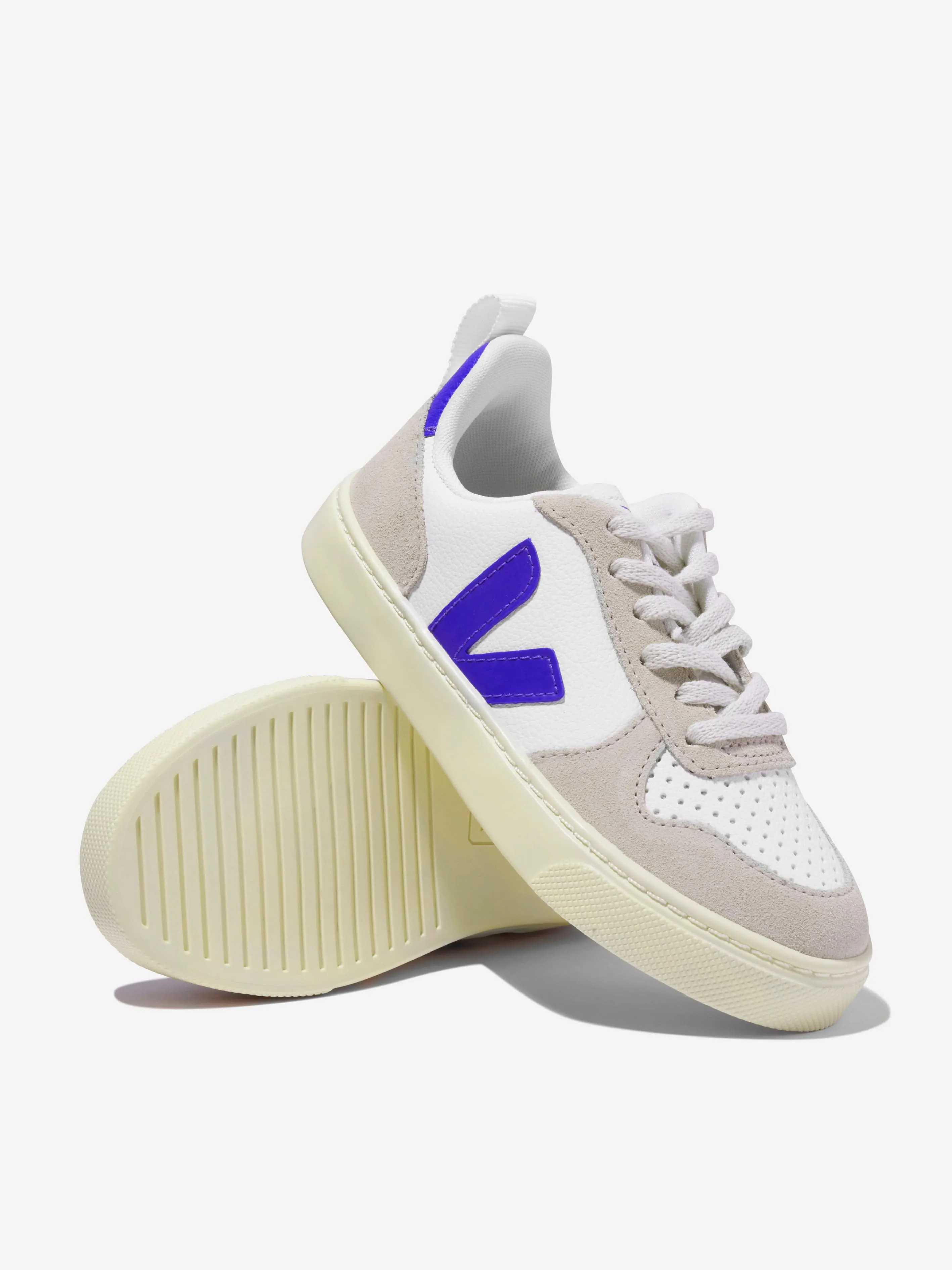 Veja Boys Small V-10 Lace Up Trainers in White