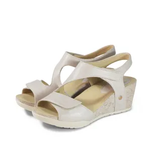 Women's Bussola Nicky Wedge Sandal Color: Ivory